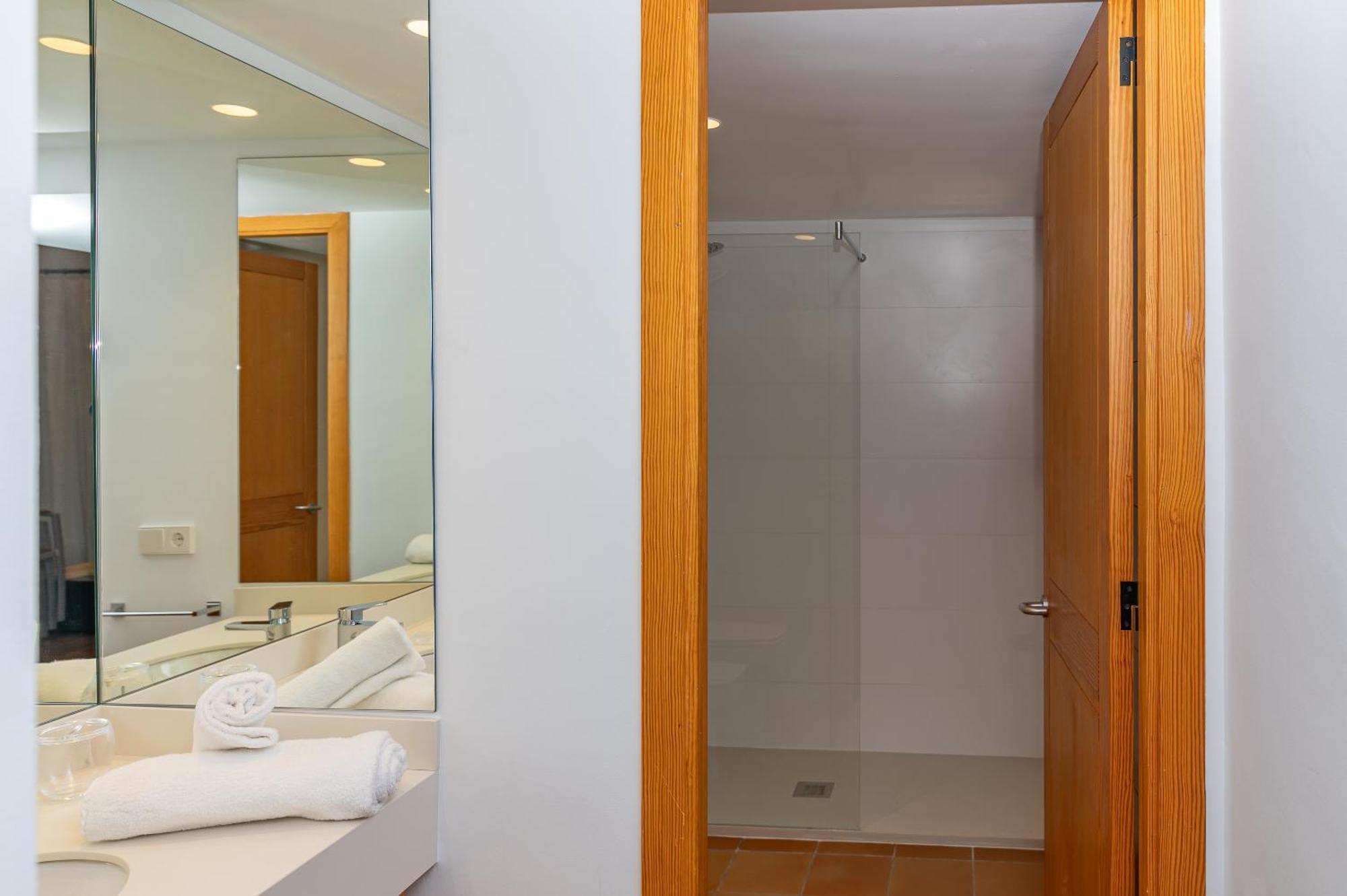 Villa Camp Gran By Sealand Villas Pollenca Bagian luar foto